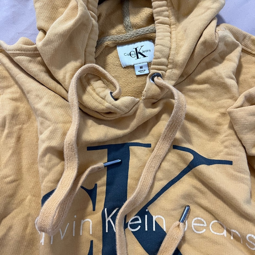 Calvin Klein yellow hoodie! Size M, worn a few times!